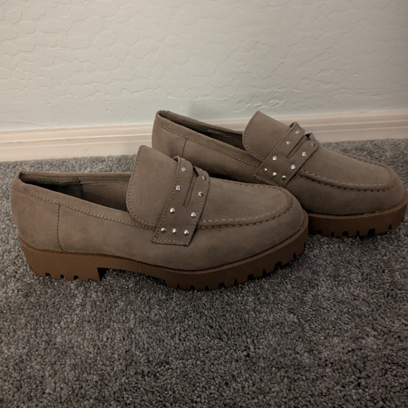 Sun + Stone Women's Taupe Loafers with Stud Accents - Picture 1 of 5
